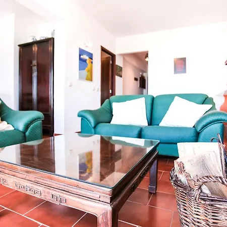 Lovelystay - Ericeira Beach House * Μάφρα