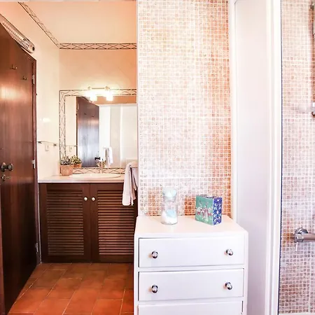 Lovelystay - Ericeira Beach House * Μάφρα