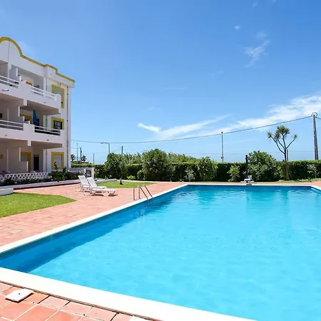 Lovelystay - Ericeira Beach House * Μάφρα