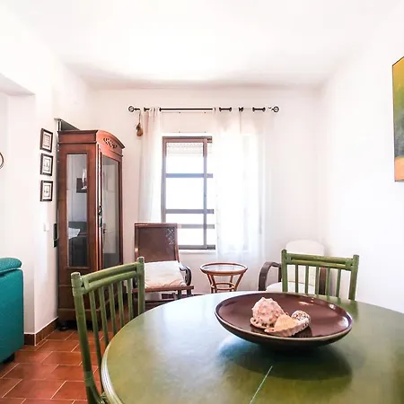 Lovelystay - Ericeira Beach House