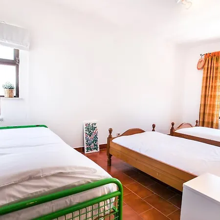 Lovelystay - Ericeira Beach House * Μάφρα