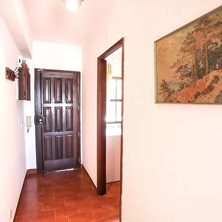 Lovelystay - Ericeira Beach House Μάφρα
